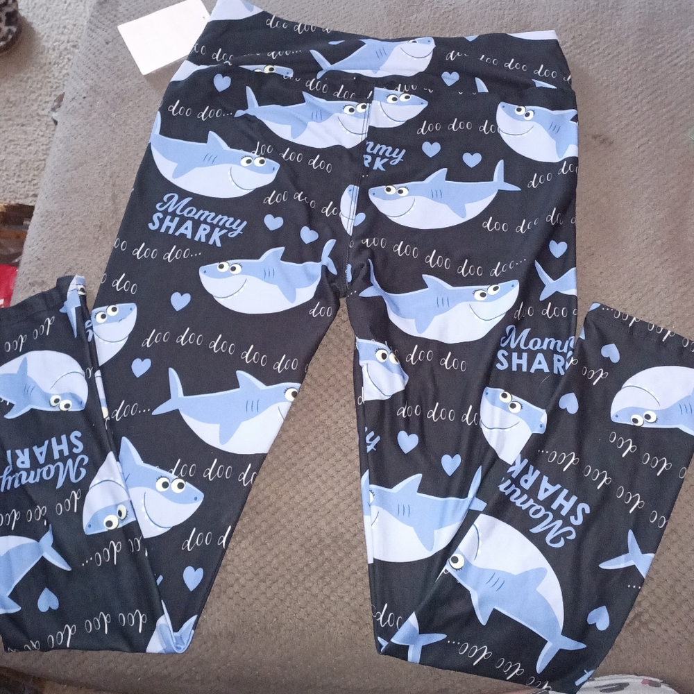 Mama Shark Buttery Soft One Size Leggings
